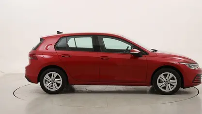 Usata VW Golf VIII Life 130 CV (95 kW) 2023 Berlina