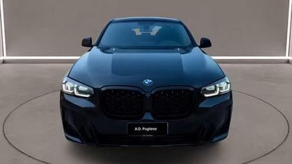Begagnad BMW X4 Comfort Edition 190 HK (139 kW) 2023 Svart SUV