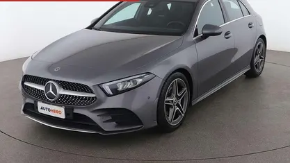 Grigio Usata 2018 Mercedes A180 Premium Tre volumi | 22.199 € (Buon prezzo)