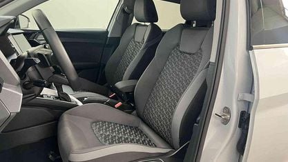 Käytetty Audi A1 Sportback Design 116 HP (85 kW) 2025 Bianca Viistoperä