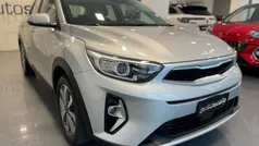 Grigio Usata 2022 Kia Stonic Style SUV | 15.490 € (Buon prezzo)