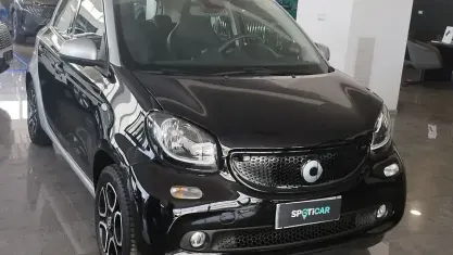 Usata Smart ForFour Prime 90 CV (66 kW) 2016 Nero Utilitaria
