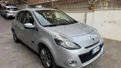 Usata Renault Clio II Luxe 101 CV (74 kW) 2011 Grigio Utilitaria
