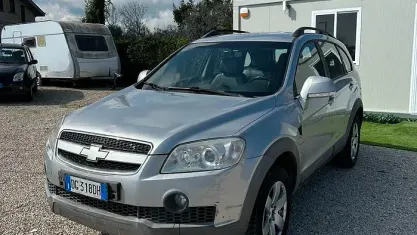 Usata Chevrolet Captiva 150 CV (110 kW) 2007 Grigio SUV