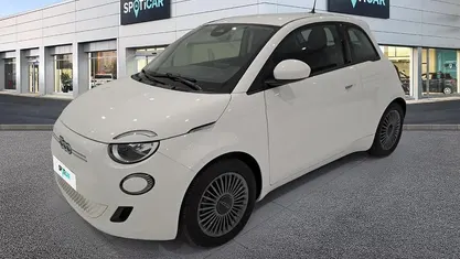 Bianco Usata 2021 Fiat 500e Passion Due volumi | 14.900 € (Buon prezzo)