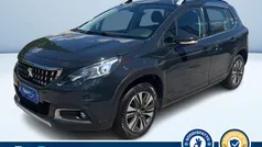 Grigio scuro pastello Usata 2018 Peugeot 2008 Allure SUV | 12.200 € (Buon prezzo)