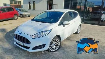 Bianco Usata 2014 Ford Fiesta Titanium Due volumi | 5800 € (Buon prezzo)
