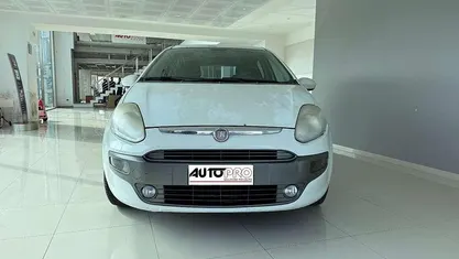 Usata Fiat Punto Evo Dynamic 77 CV (56 kW) 2010 Bianco Utilitaria