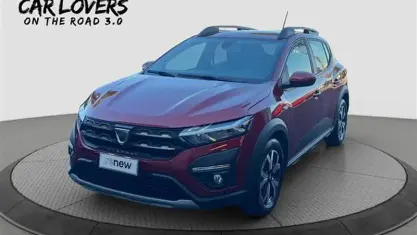 Usata Dacia Sandero Comfort 101 CV (74 kW) 2022 Rosso Utilitaria
