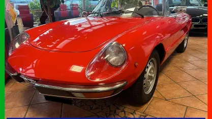 Usata Alfa Romeo Spider 87 CV (63 kW) 1970 Rosso Cabrio