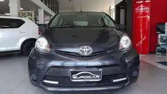 Grigio Usata 2012 Toyota Aygo Connect Style Due volumi | 4990 € (Buon prezzo)