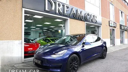 Usata Tesla Model 3 Long Range AWD 366 kW (498 CV) 2020 Blu metallizzato Berlina