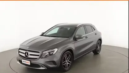 Usata Mercedes GLA200 136 CV (100 kW) 2015 Grigio SUV