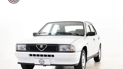 Usata Alfa Romeo 33 Quadrifoglio Verde 118 CV (86 kW) 1988 Berlina
