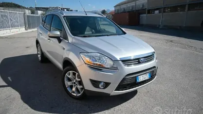 Usata Ford Kuga Titanium 136 CV (100 kW) 2010 Grigio SUV