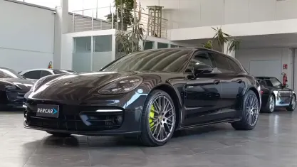 Usata Porsche Panamera Sport Turismo 330 CV (242 kW) 2022 Nero Berlina