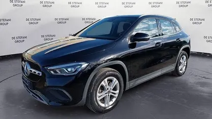 Usata Mercedes GLA180 116 CV (85 kW) 2023 Nero SUV
