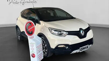 Beige Usata 2016 Renault Captur SUV | 8900 € (Buon prezzo)