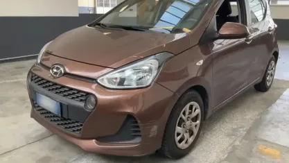 Usata Hyundai i10 Advanced 67 CV (49 kW) 2019 Marrone Utilitaria