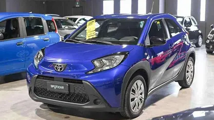 Blu Usata 2025 Toyota Aygo X Active SUV | 13.900 € (Ottimo prezzo)