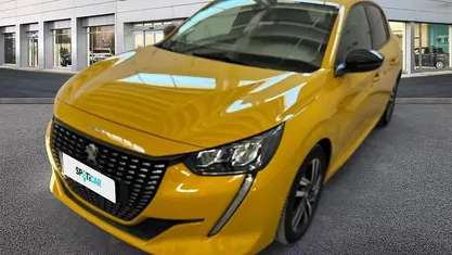Usado Peugeot 208 Allure 101 CV (74 kW) 2023 Utilitario