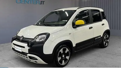 Usata Fiat Panda Cross Cross 70 CV (51 kW) 2025 Utilitaria