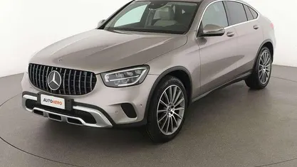 Usata Mercedes GLC300 245 CV (180 kW) 2020 Grigio SUV