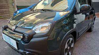 Nuova Fiat Panda Cross Cross 65 CV (47 kW) 2026 Verde Utilitaria