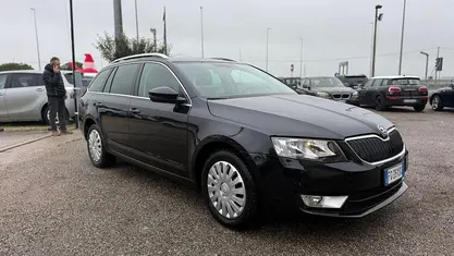 Usata Skoda Octavia G-TEC Design Edition 110 CV (80 kW) 2017 Station wagon