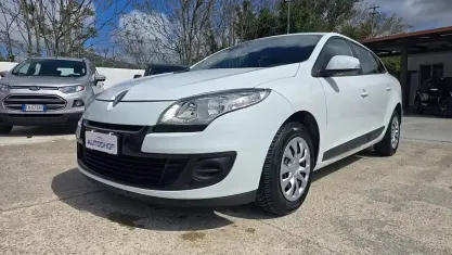 Usata Renault Mégane GrandTour 110 CV (80 kW) 2013 Bianco Station wagon