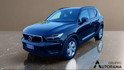 Usata Volvo XC40 Momentum 150 CV (110 kW) 2020 Nero SUV