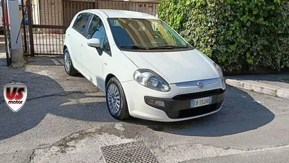 Usata Fiat Punto Evo 75 CV (55 kW) 2010 Bianco Utilitaria