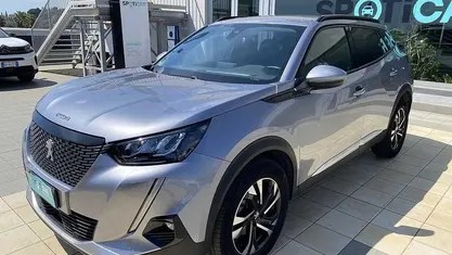 Usata Peugeot 2008 Allure 131 CV (96 kW) 2020 SUV