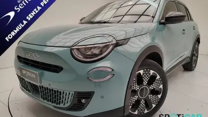 Usata Fiat 600 La Prima 110 CV (80 kW) 2025 Blu SUV