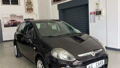 Usata Fiat Punto Lounge 85 CV (62 kW) 2014 Nero Utilitaria