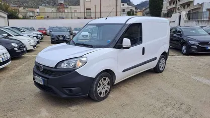 Bianco Usata 2018 Fiat Doblò Monovolume | 7890 € (Super prezzo)