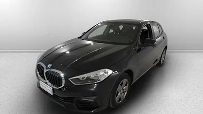 Black sapphire metallizzato Usata 2023 BMW 116 Advantage Due volumi | 23.500 € (Ottimo prezzo)