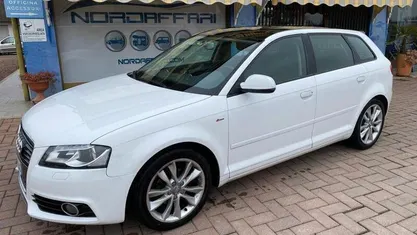Bianco Usata 2013 Audi A3 S-Line Tre volumi | 8600 € (Buon prezzo)