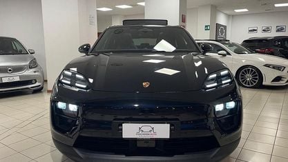 Usata Porsche Macan 4 Electric 264 kW (360 CV) 2025 Nero SUV