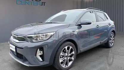 Grigio Usata 2020 Kia Stonic GT-Line SUV | 13.800 € (Buon prezzo)