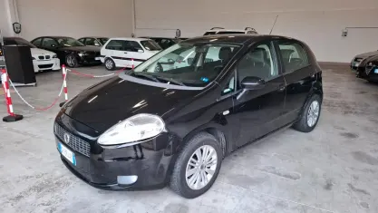 Usata Fiat Grande Punto 75 CV (55 kW) 2008 Nero Utilitaria