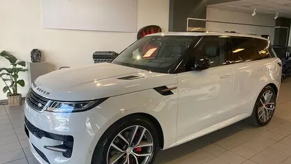 Usata 2023 Land Rover Range Rover Sport HSE Dynamic SUV | 89.000 €
