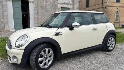 Usata Mini Cooper 109 CV (80 kW) 2010 Utilitaria