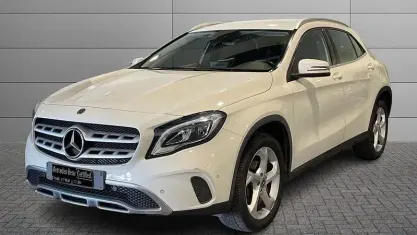 Usata Mercedes GLA200 136 CV (100 kW) 2018 Bianco polare SUV