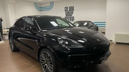 Nero Usata 2021 Porsche Cayenne Coupe Coupé | 58.500 € (Ottimo prezzo)
