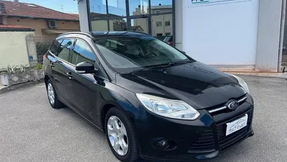 Begagnad Ford Focus Business Edition 95 HK (69 kW) 2014 Svart Kombi