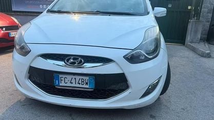 Usata Hyundai ix20 Comfort 90 CV (66 kW) 2016 Bianco Utilitaria