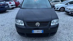 Nero Usata 2005 VW Touran Conceptline Monovolume | 2999 € (Buon prezzo)