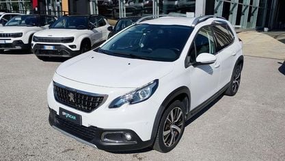 Używany Peugeot 2008 Allure 110 KM (80 kW) 2017 Biały SUV