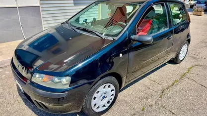 Usata Fiat Punto 60 CV (44 kW) 2003 Nero Utilitaria